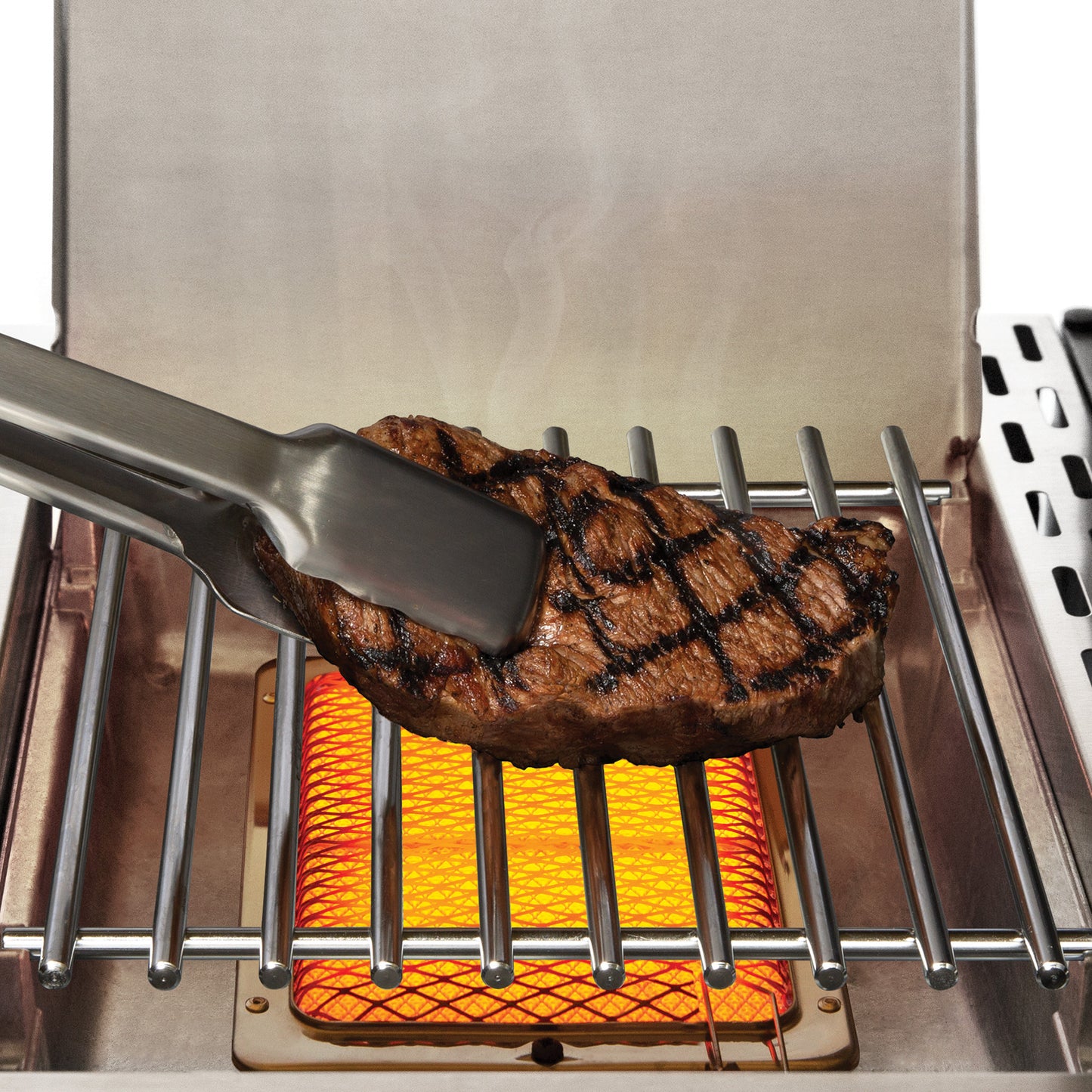 Broil King Baron™ S 490 IR mit Infrarotseitenbrenner und Drehspieß
