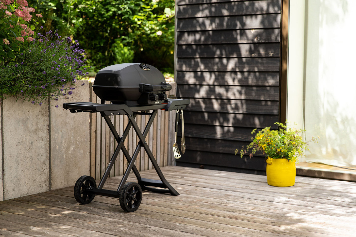 Napoleon Phantom TRAVELQ™ PRO285X, Mattschwarz